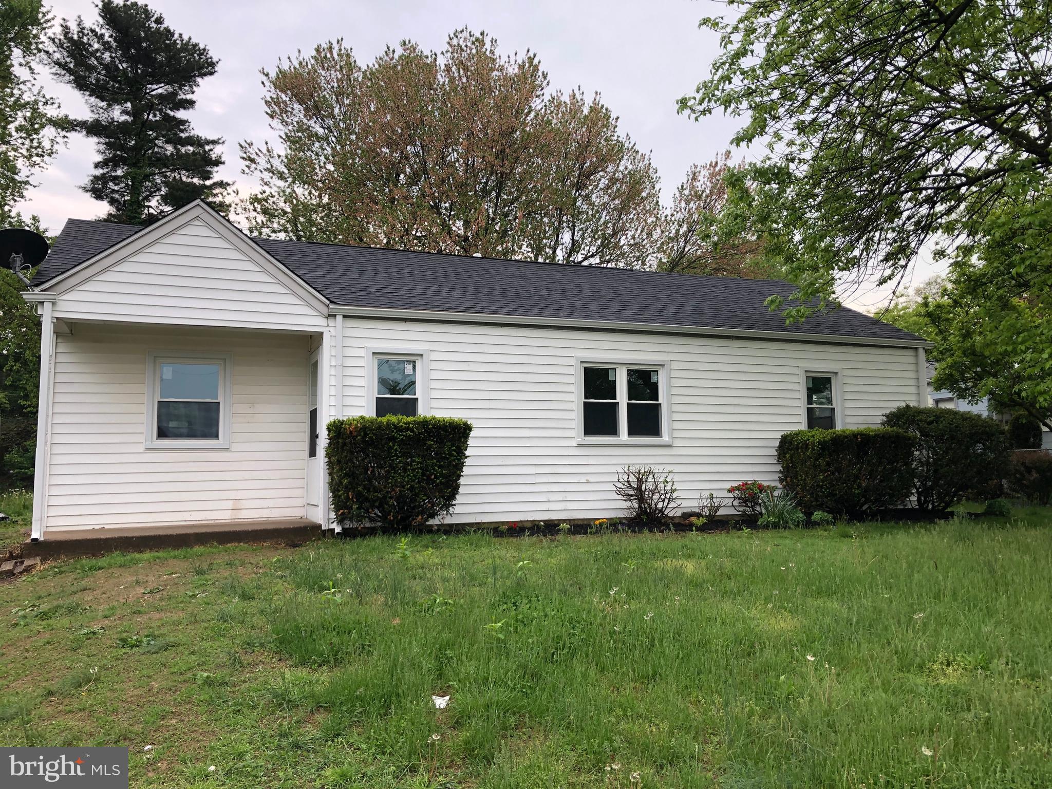 9 Lea Road New Castle, DE 19720 - Photo 1 of 17 Front