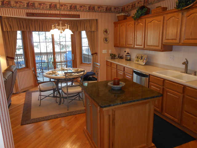 1607 Park Ridge Park Ridge, IL 60068 - Photo 6 of 25
