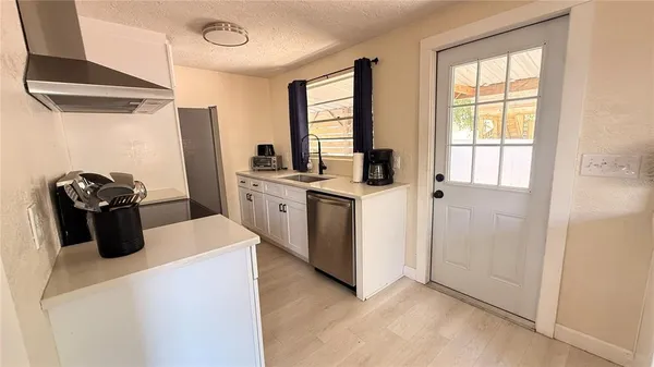 $2,450 | 905 Jones Street, Clearwater, FL 33755