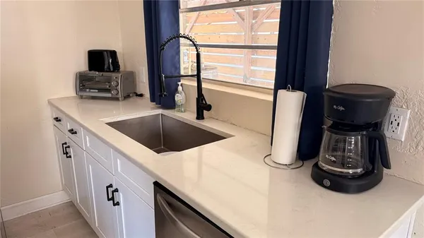 $2,450 | 905 Jones Street, Clearwater, FL 33755