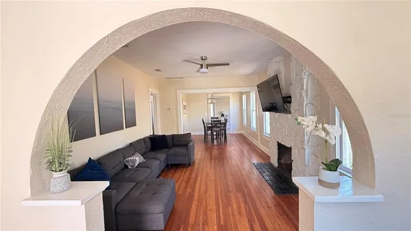 $2,450 | 905 Jones Street, Clearwater, FL 33755