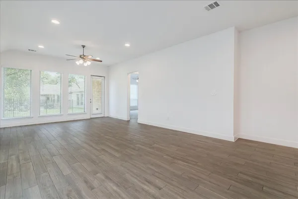 $440,000 | 423 Kimble Creek Loop, Unit 71, Kyle, TX 78640