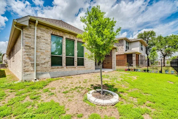 $440,000 | 423 Kimble Creek Loop, Unit 71, Kyle, TX 78640
