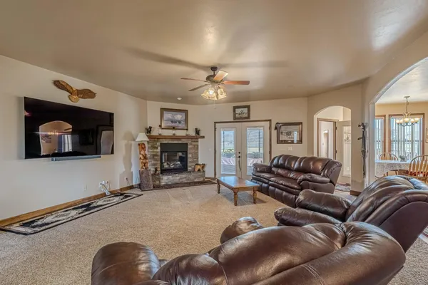 $1,398,000 | 998 Crown Court, Grand Junction, CO 81505
