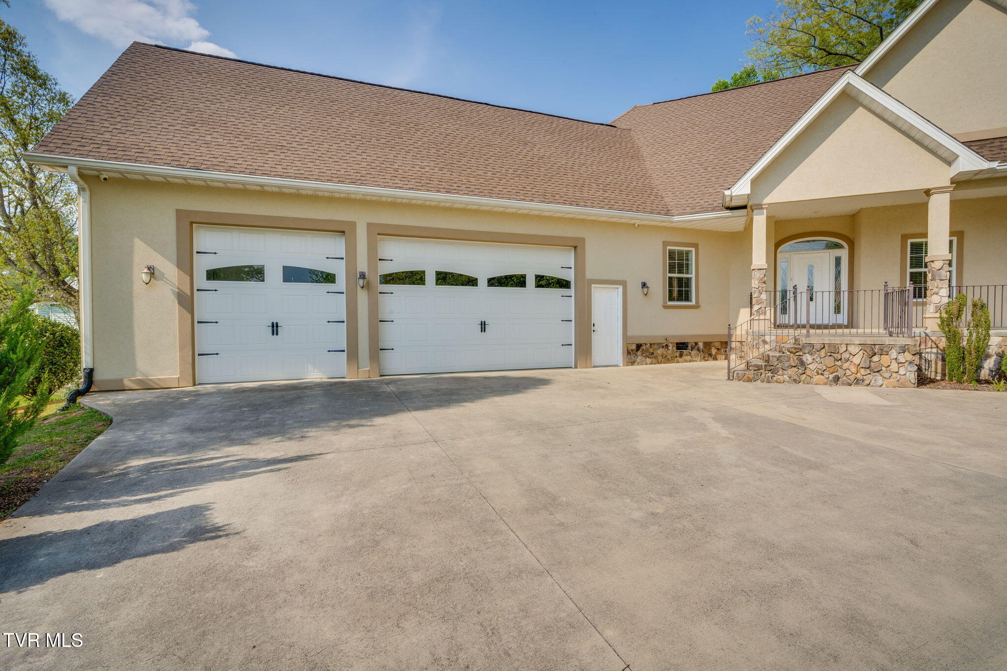 721 Powder Branch Road Elizabethton, TN 37643 - Photo 3 of 51 002 (2)