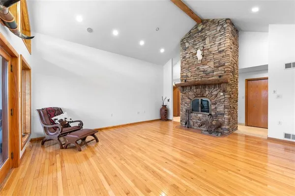 $999,999 | 4050 Adelaide Hill, Connellsville, PA 15425