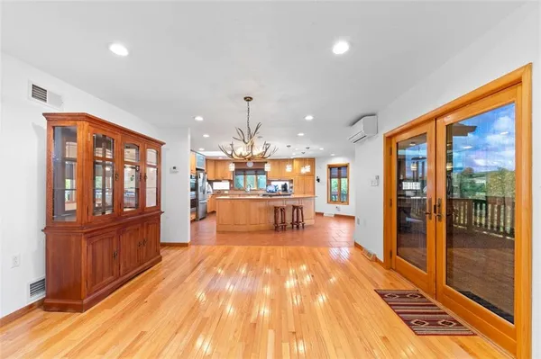 $999,999 | 4050 Adelaide Hill, Connellsville, PA 15425