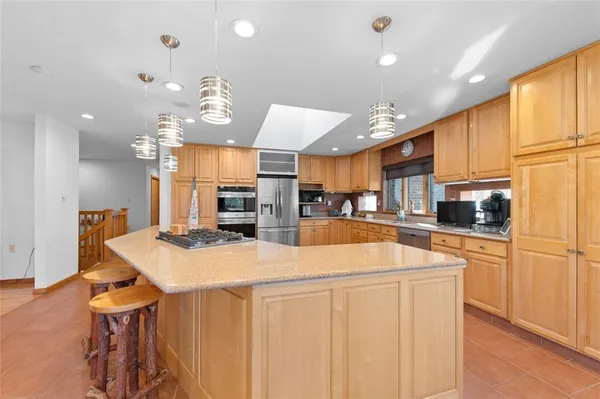 $999,999 | 4050 Adelaide Hill, Connellsville, PA 15425