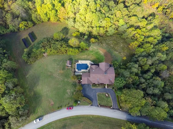 $999,999 | 4050 Adelaide Hill, Connellsville, PA 15425