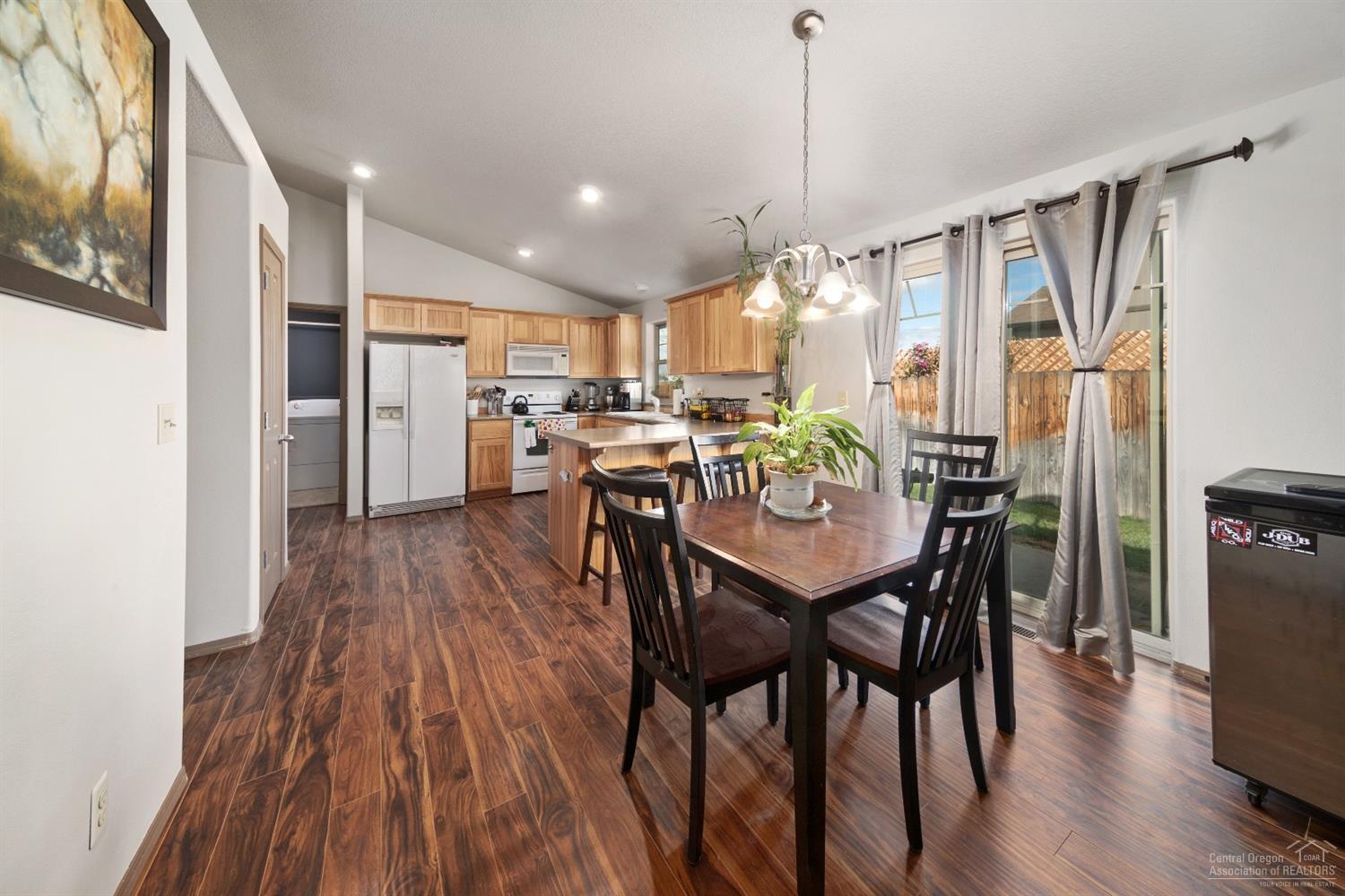 63305 Vogt Road Bend, OR 97701 - Photo 5 of 22 Additional Photo