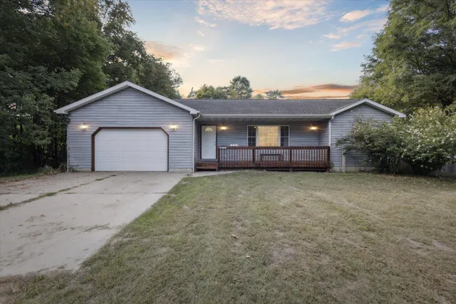 $219,900 | 1315 Fitzgerald Avenue, Hesperia, MI 49421