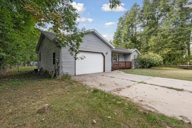 $219,900 | 1315 Fitzgerald Avenue, Hesperia, MI 49421