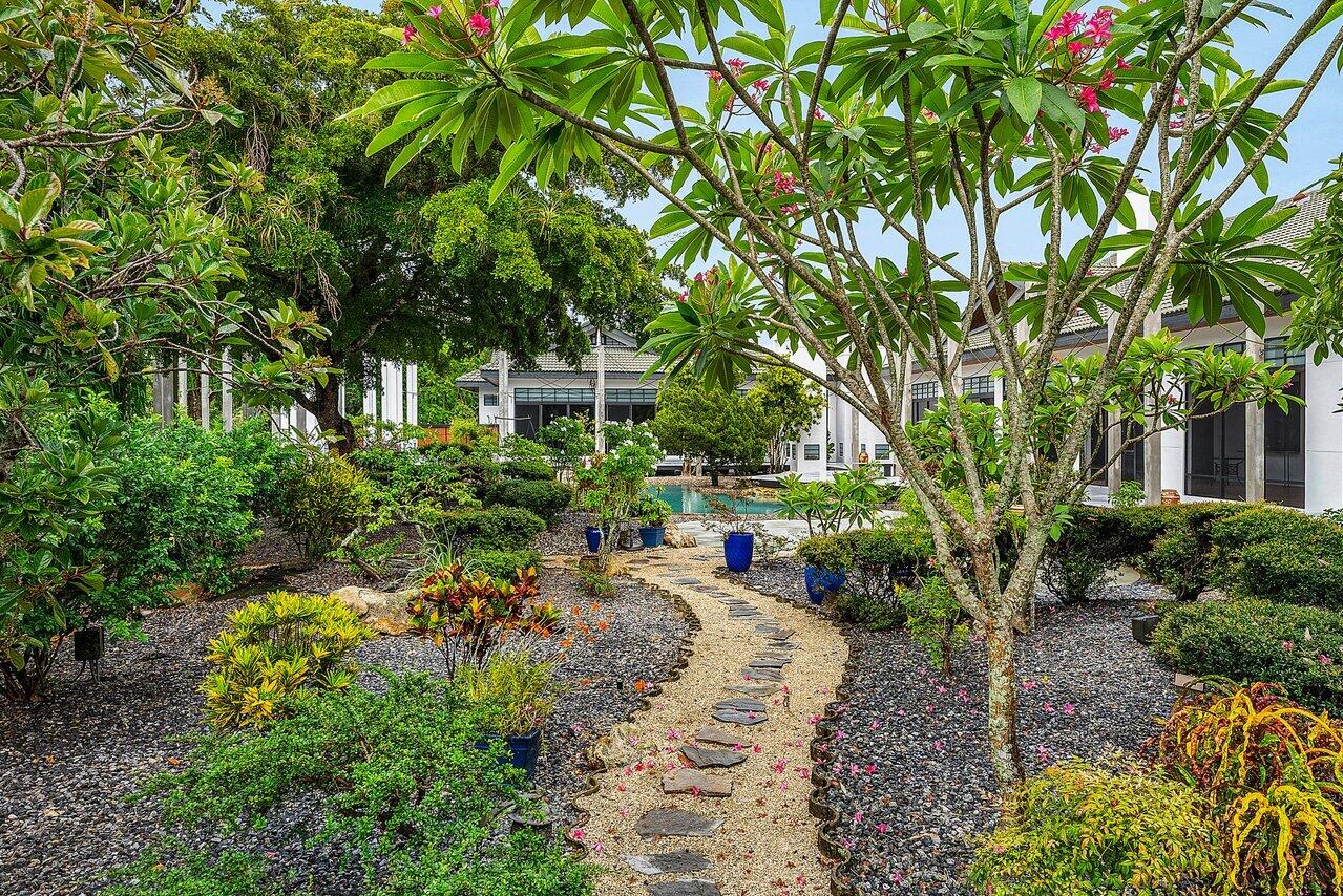 8549 Surrey Lane Boca Raton, FL 33496 - Photo 55 of 104 013-8549SurreyLane-BocaRaton-FL-33496-SM