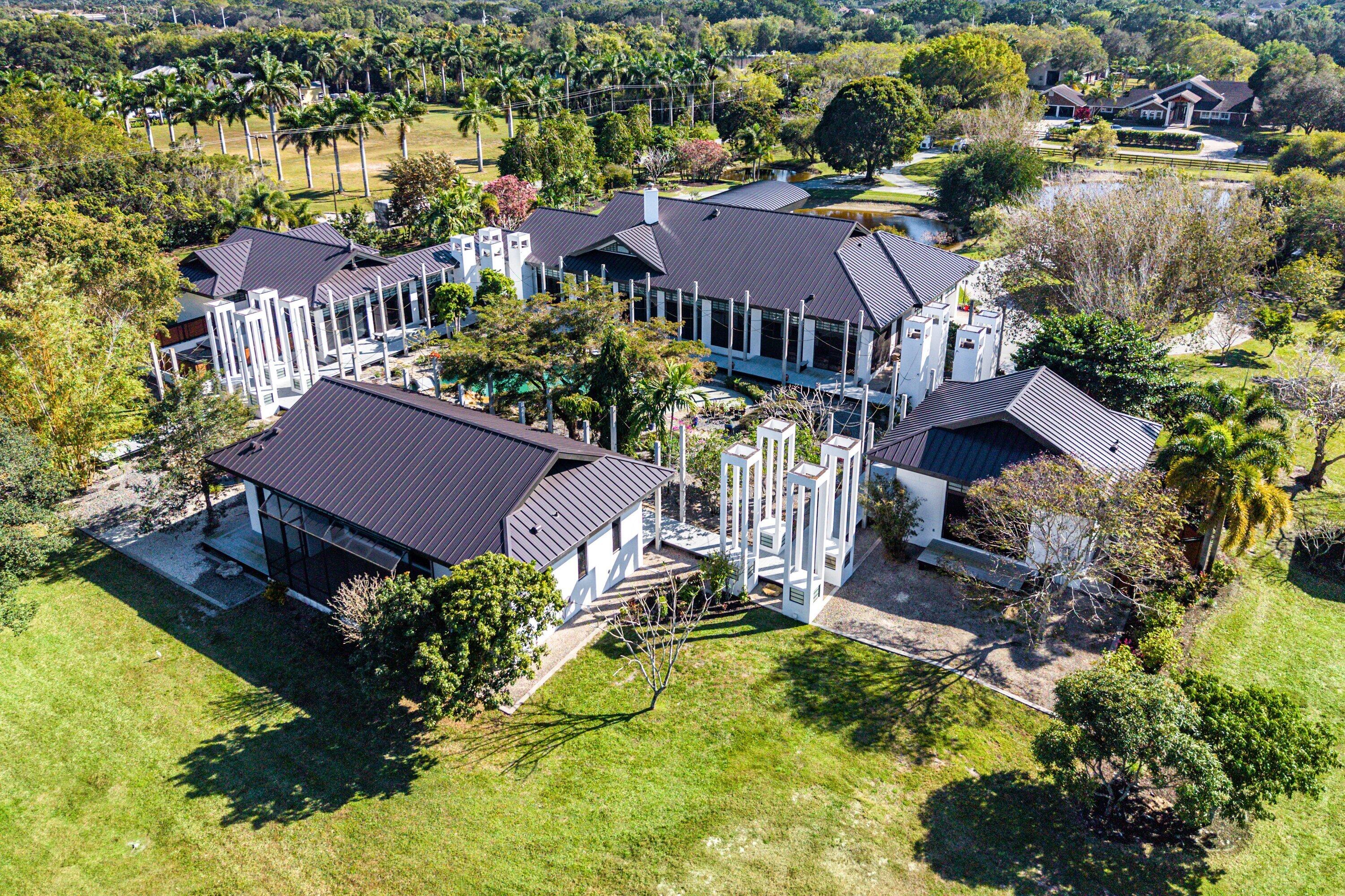 8549 Surrey Lane Boca Raton, FL 33496 - Photo 9 of 104 006-8549SurreyLane-BocaRaton-FL-33496-SM