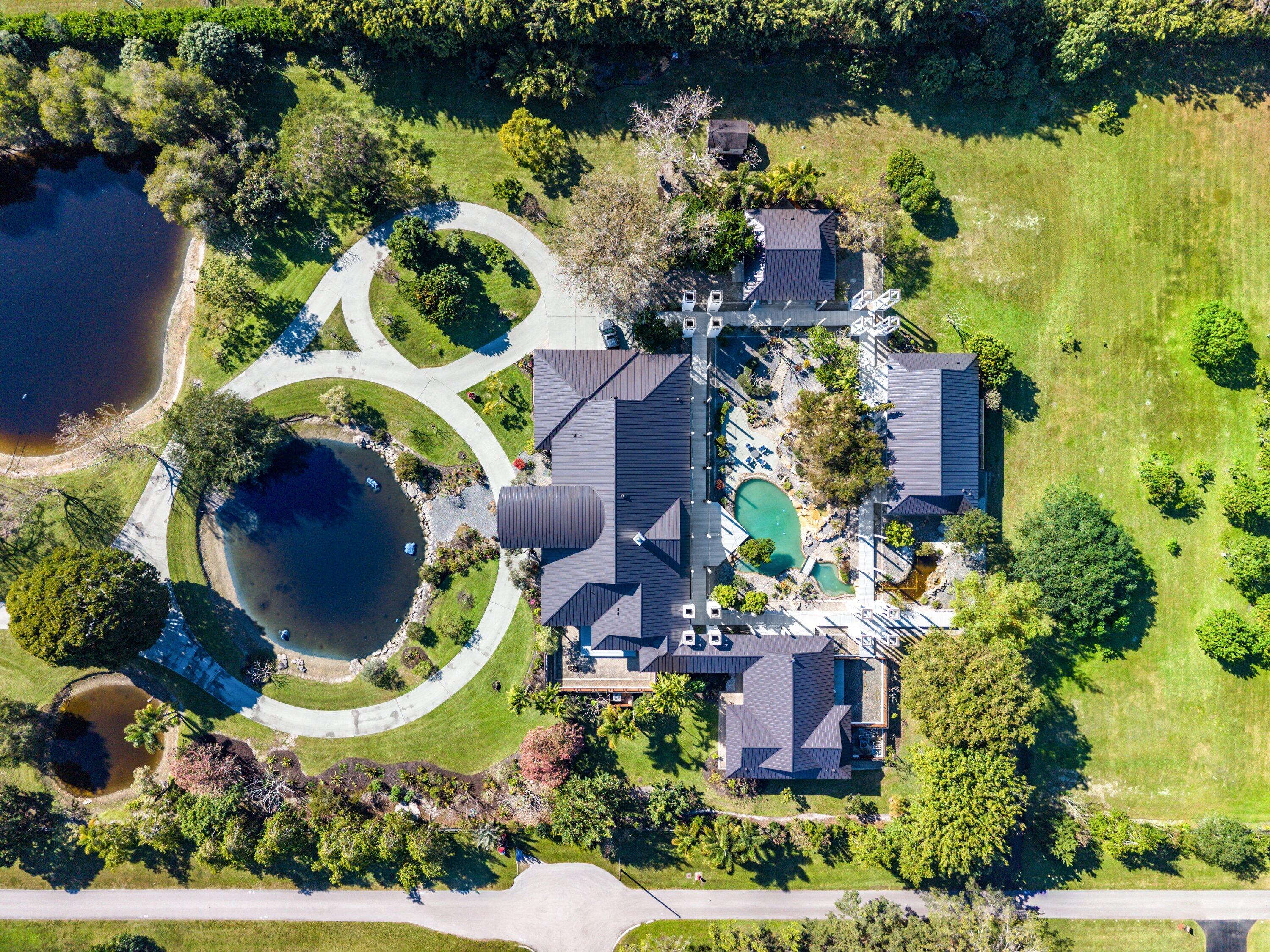 8549 Surrey Lane Boca Raton, FL 33496 - Photo 10 of 104 007-8549SurreyLane-BocaRaton-FL-33496-SM