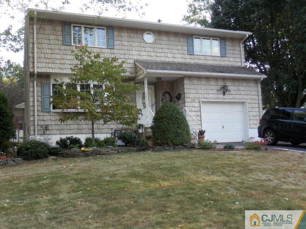 53 Oxford Road Colonia, NJ 07067 - Photo 1 of 17 Gallery Image 1