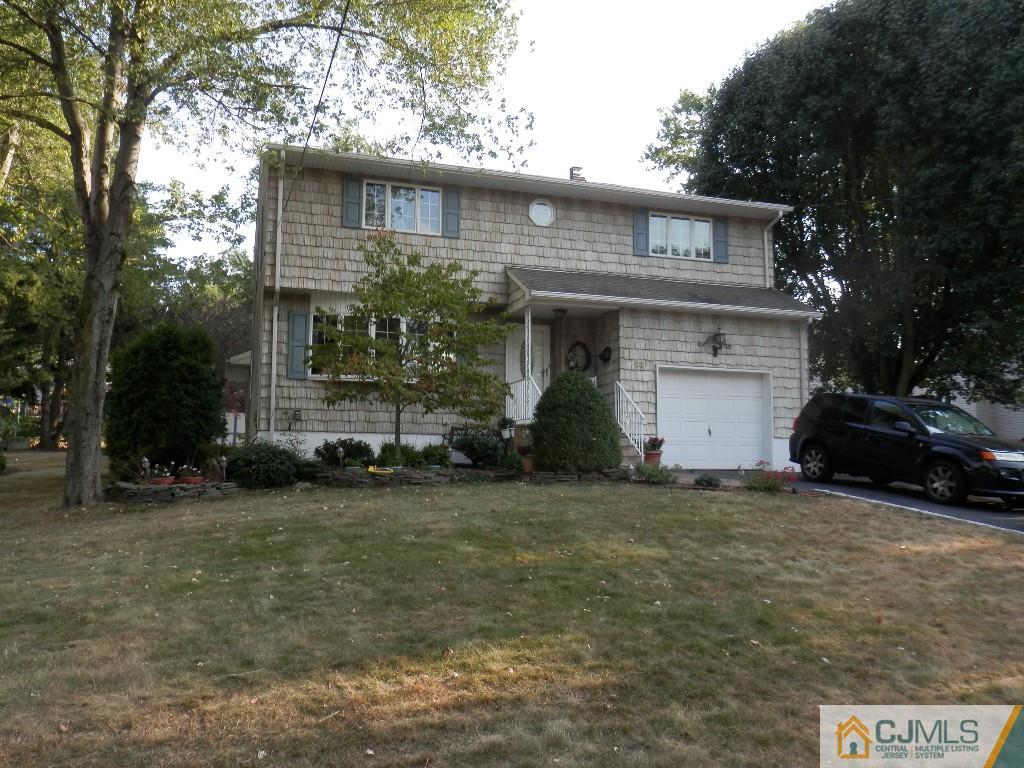 53 Oxford Road Colonia, NJ 07067 - Photo 13 of 17 Gallery Image 13