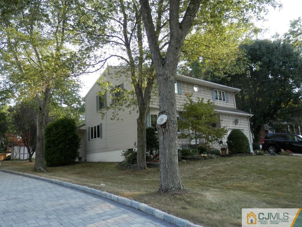 53 Oxford Road Colonia, NJ 07067 - Photo 14 of 17 Gallery Image 14
