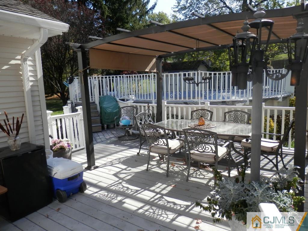 53 Oxford Road Colonia, NJ 07067 - Photo 15 of 17 Gallery Image 15