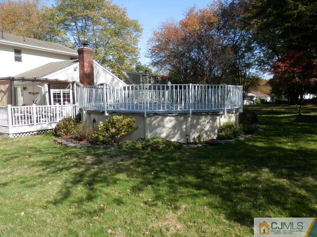 53 Oxford Road Colonia, NJ 07067 - Photo 16 of 17 Gallery Image 16