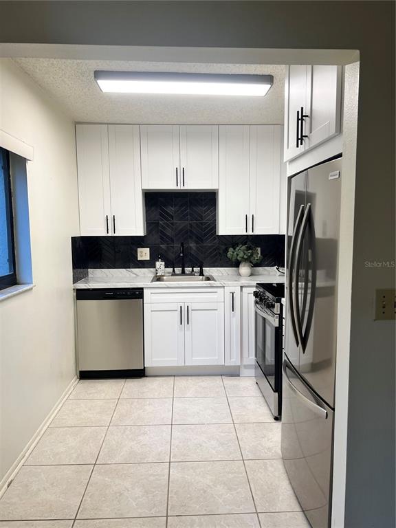 11707 Raintree Village Boulevard, Unit C Temple Terrace, FL 33617 - Photo 8 of 32