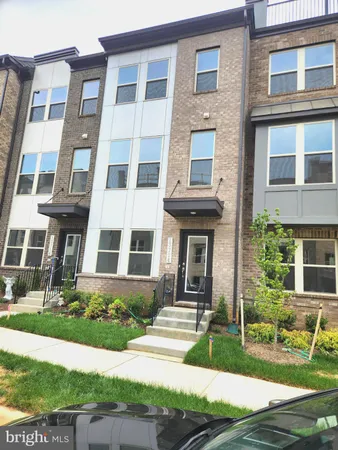 $3,400 | 13714 Cobble Loop, Woodbridge, VA 22193