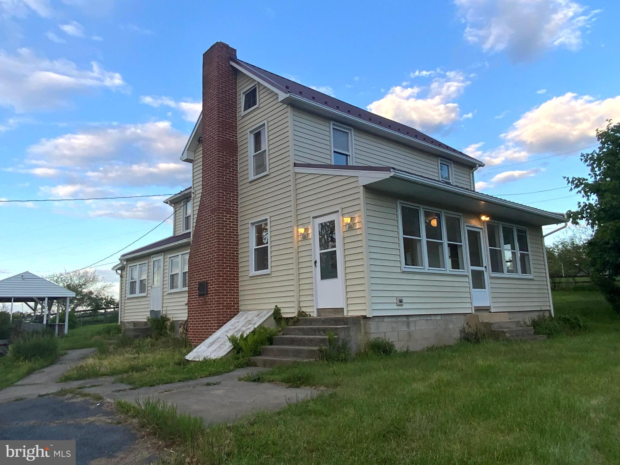 526 Evergreen Road New Bloomfield, PA 17068 - Photo 2 of 39 Gallery Image 2