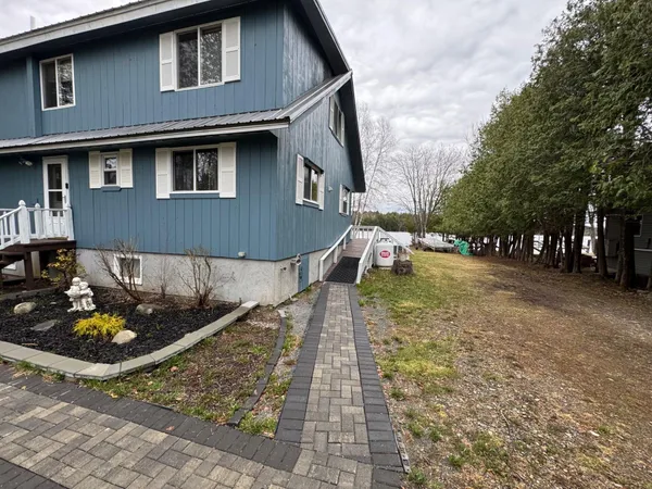 $525,000 | 17 Macallister Lane, Orient, ME 04471