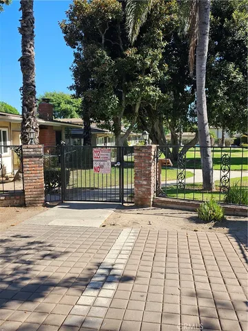 $559,900 | 654 West Main Street, Unit B, Tustin, CA 92780