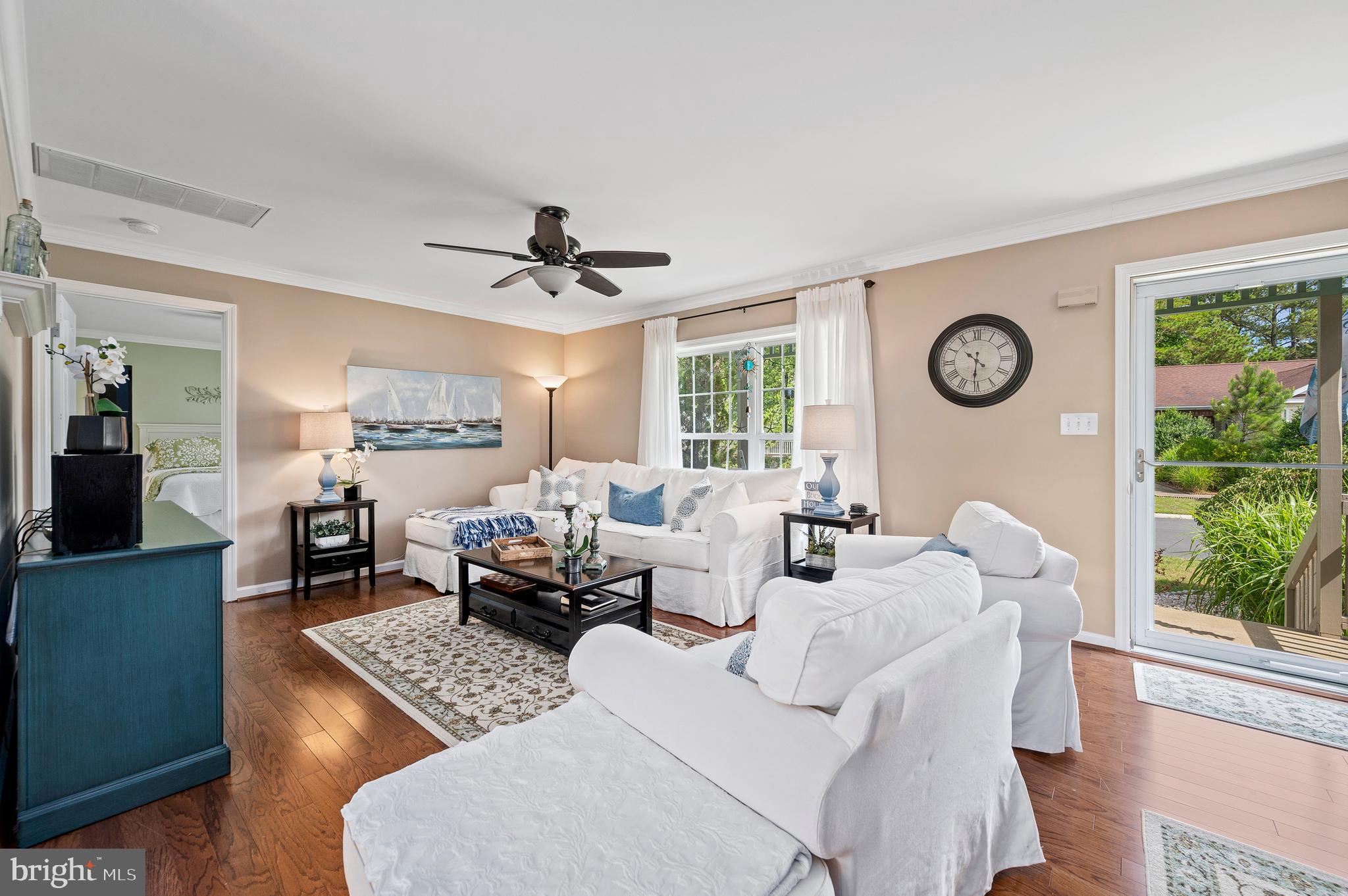 4 Windswept Drive Berlin, MD 21811 - Photo 5 of 31 Light & Bright!