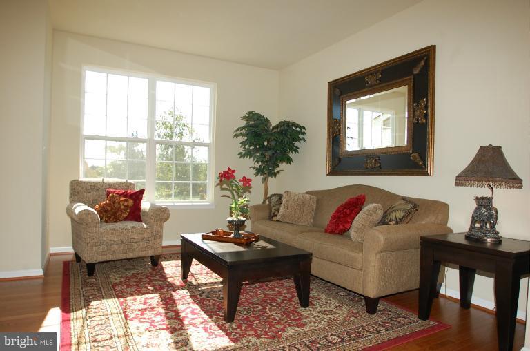 1 All Saints Road Laurel, MD 20723 - Photo 18 of 19 Living Room
