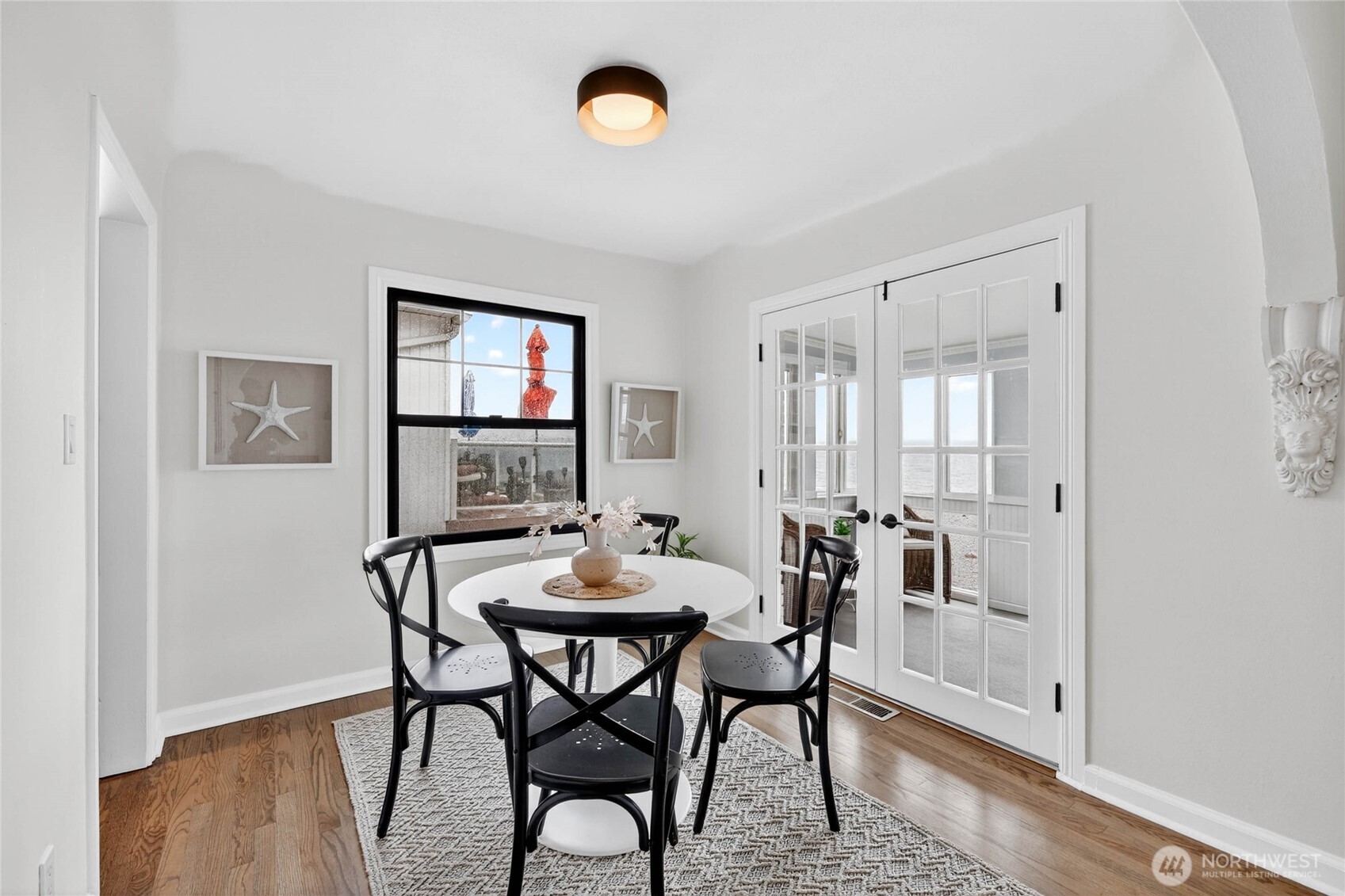 5311 Beach Drive Southwest Seattle, WA 98136 - Photo 7 of 40