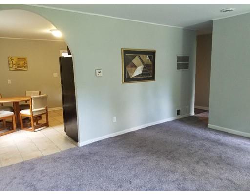 31 Shelby Street Springfield, MA 01111 - Photo 2 of 2 Gallery Image 2