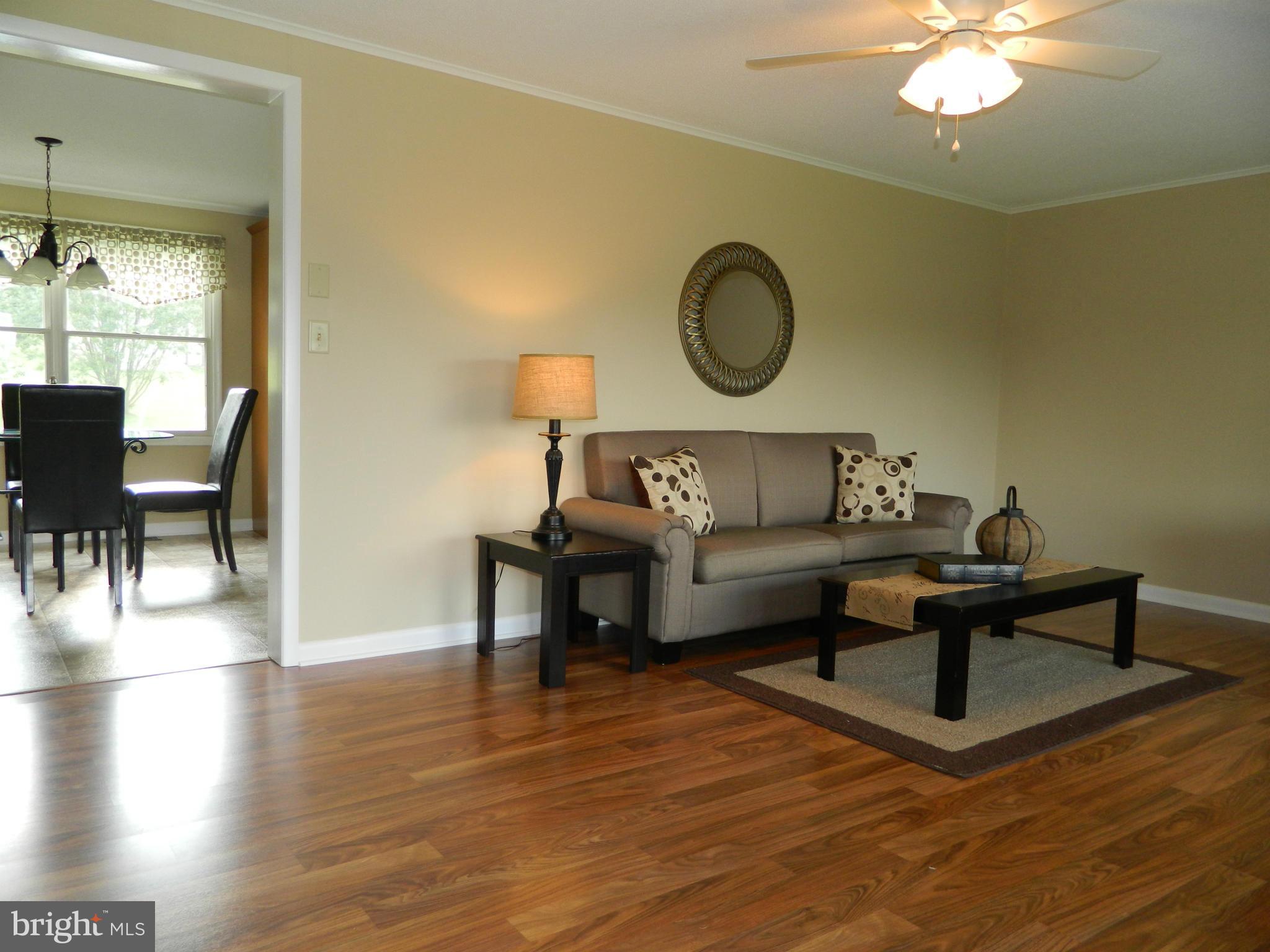 21502 Keeney Mill Road Freeland, MD 21053 - Photo 10 of 28 Living Room