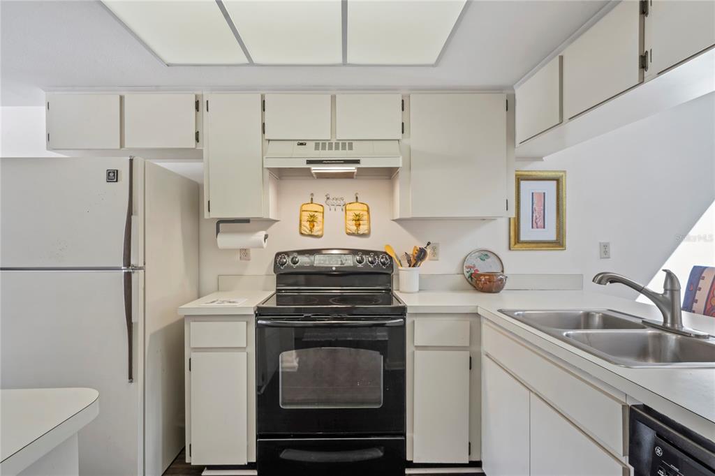 9218 Championship Lane, Unit 3 New Port Richey, FL 34655 - Photo 5 of 52