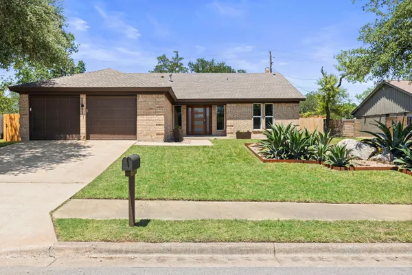 $848,500 | 4008 Balcones Woods Drive, Austin, TX 78759
