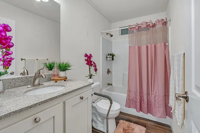 $189,900 | 2706 West Ashlan Avenue, Unit 264, Fresno, CA 93705