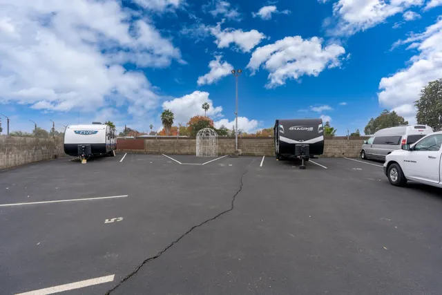 $189,900 | 2706 West Ashlan Avenue, Unit 264, Fresno, CA 93705