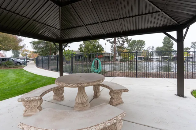 $189,900 | 2706 West Ashlan Avenue, Unit 264, Fresno, CA 93705