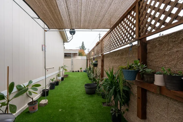 $189,900 | 2706 West Ashlan Avenue, Unit 264, Fresno, CA 93705