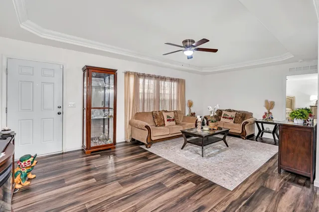 $189,900 | 2706 West Ashlan Avenue, Unit 264, Fresno, CA 93705