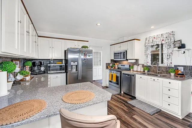 $189,900 | 2706 West Ashlan Avenue, Unit 264, Fresno, CA 93705