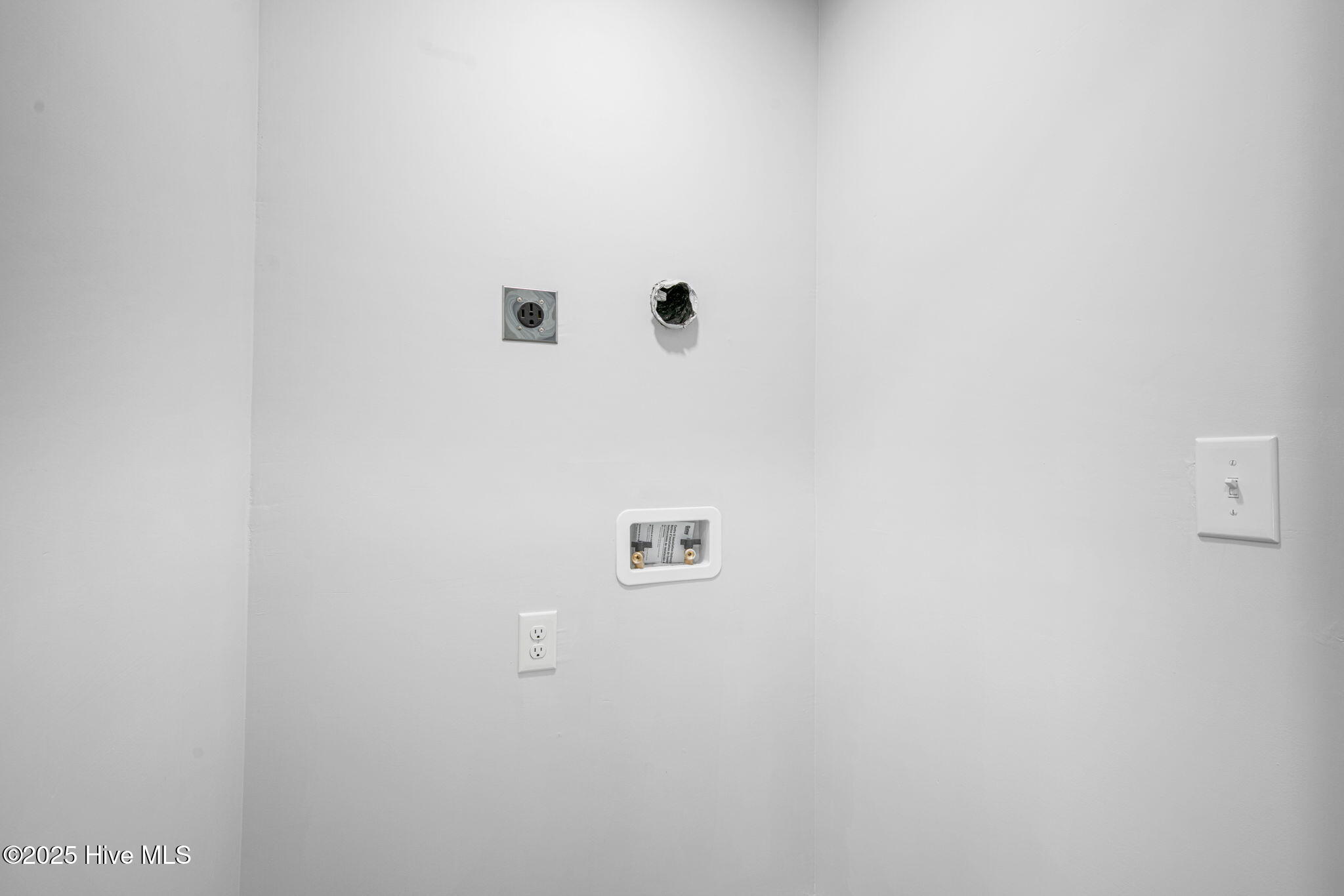 1205 Toisnot Avenue Northeast Wilson, NC 27893 - Photo 19 of 25 Laundry