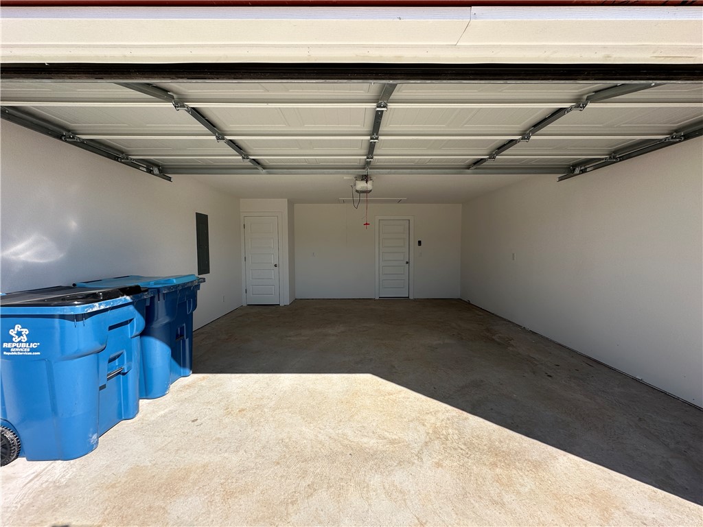 400 Ratliff Avenue Pea Ridge, AR 72751 - Photo 2 of 19 Gallery Image 2