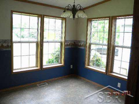 5251 Chesaning Road Chesaning, MI 48616 - Photo 3 of 9 20362544-2.JPG