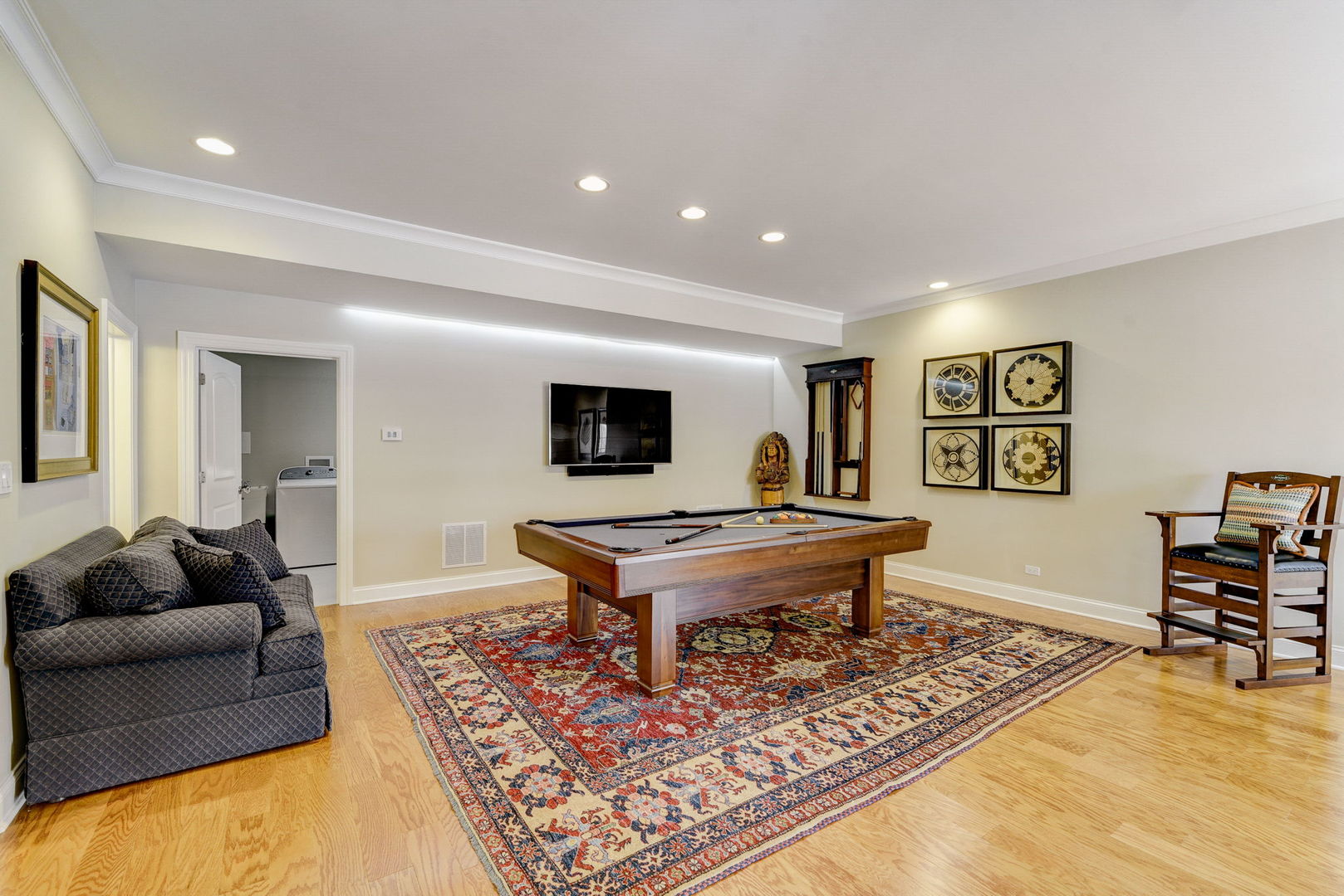 20940 West Summit Drive Kildeer, IL 60047 - Photo 42 of 62 a living room with furniture and a rug