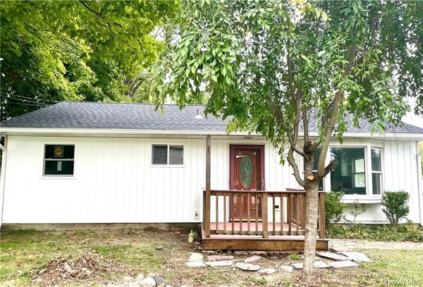 $475,000 | 18 Chadeayne Avenue, Cornwall, NY 12518