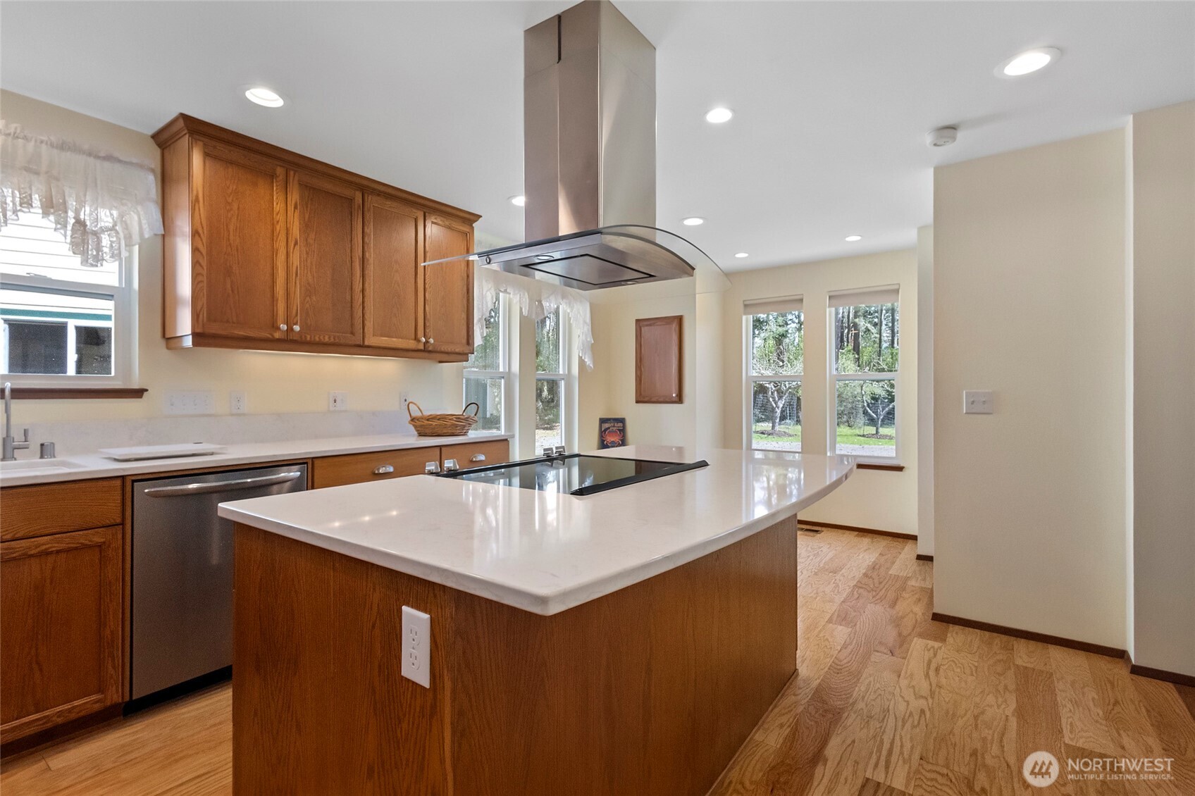2564 Libbey Road Coupeville, WA 98239 - Photo 5 of 40 Gallery Image 5