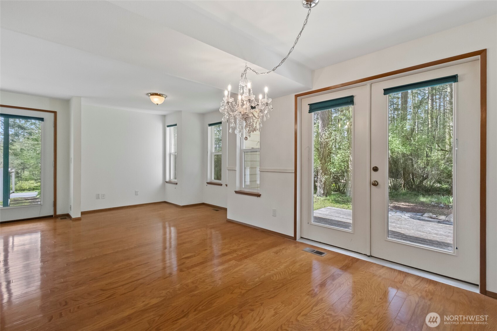2564 Libbey Road Coupeville, WA 98239 - Photo 10 of 40 Gallery Image 10