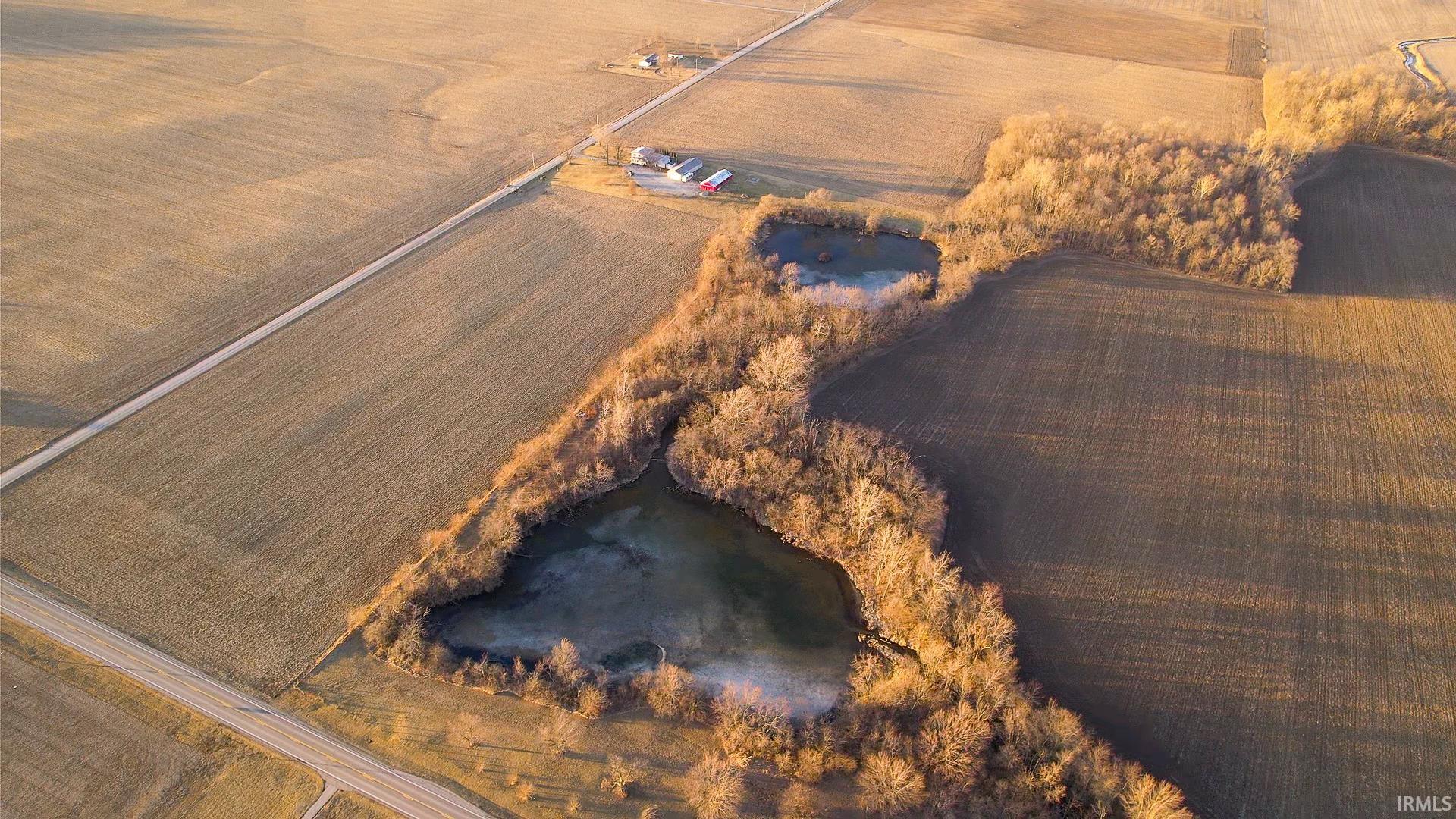 12761 South 600 East Amboy, IN 46911 - Photo 2 of 31